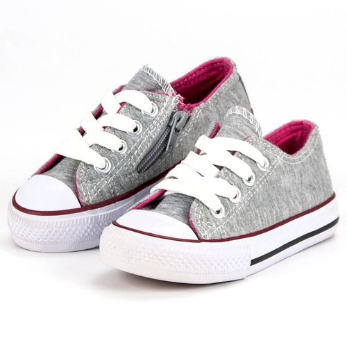 Niskie trampki r.25 na Arena.pl