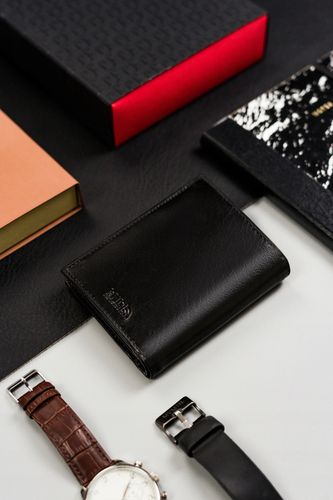 pionowy, średni portfel męski bez zapięcia zewnętrznego - peterson na Arena.pl