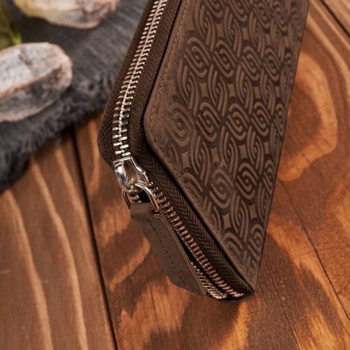 portfel damski skórzany brązowy w geometryczny wzór rfid na Arena.pl