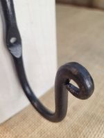 Wieszak ścienny Belka 8mm mocny na ekspozytor