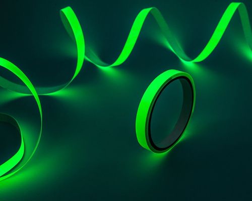 taśma świecąca w ciemności na Arena.pl
