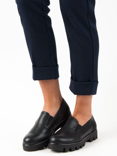 PÓŁBUTY CASUAL Rozmiar - 40 na Arena.pl