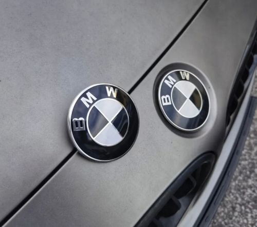 BMW EMBLEMAT Znaczek przód tył CZARNY KOMPLET 82mm +74mm E46 E60 F10 X3 X5 na Arena.pl