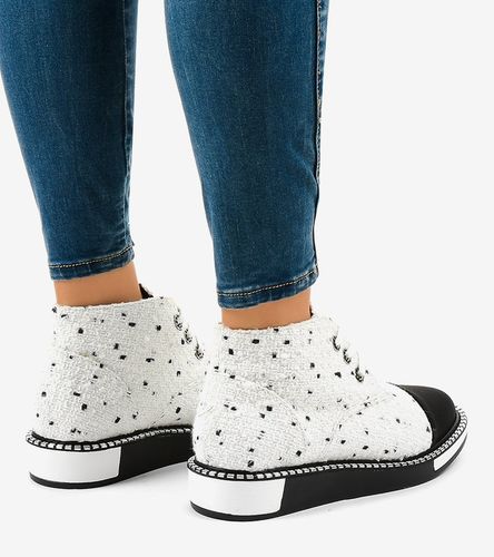 Białe sznurowane botki TS1811 38 na Arena.pl