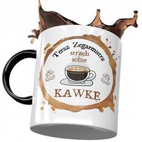 Kubek Czarny Zegarmistrza Strzeli Sobie Kawkę Z Nadrukiem Ze Zdjęciem