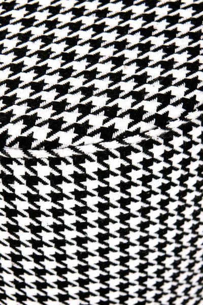 Pufa Ranu czarno-biała zdjęcie 4