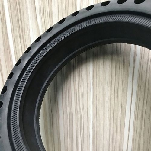 OPONA PEŁNA DO HULAJNOGI ELEKTRYCZNEJ 8 1/2 x 2 na Arena.pl