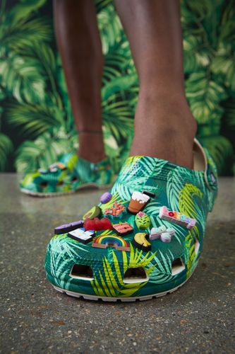 Crocs Przypinki Jibbitz Piny Do Butów LED Pineapple na Arena.pl