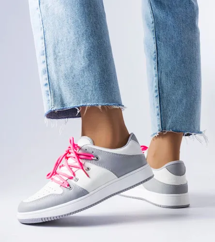 Białe retro sneakersy Shari 38 na Arena.pl
