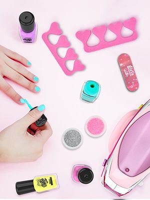 Duży Zestaw Kosmetyków Lakierów Do Paznokci Makeup Maszynka Naklejki Brokat na Arena.pl