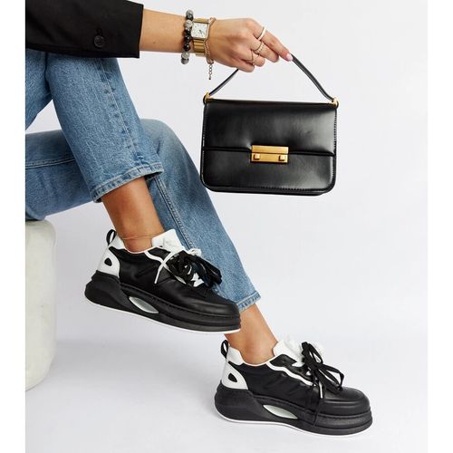 Czarno-białe sneakersy r.37 na Arena.pl