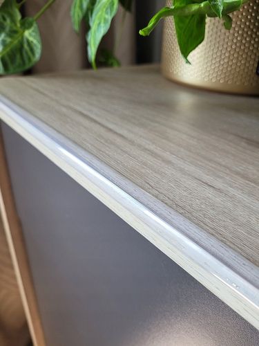 BEZBARWNA LISTWA ZABEZPIECZAJĄCA KANTY MEBLI RANTY Narożniki Krawędzie na Arena.pl