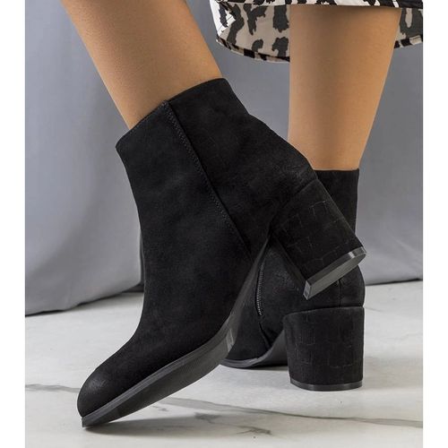 Czarne botki na słupku r.37 na Arena.pl