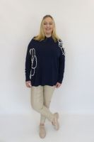 Granatowy Oversizowy Sweter Damski w Kwiaty ze Stójką UNI