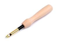 Igła do haftu stemplowego z drewnianą rękojeścią 5 mm 040296