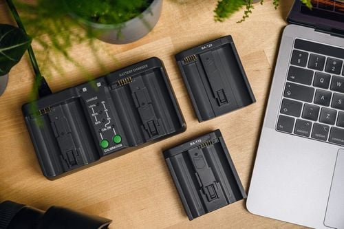 Ładowarka dwukanałowa Newell BC-18B do akumulatorów EN-EL18 do Nikon na Arena.pl