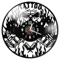 Zegar ścienny z płyty winylowej Studio tatuazu 1020.14