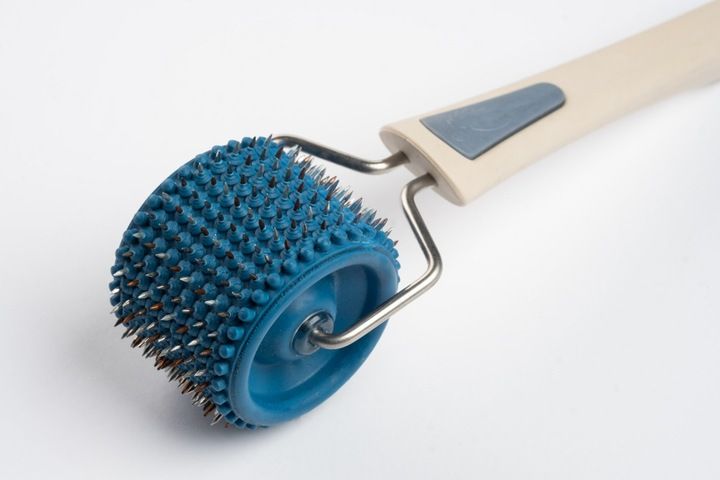 Aplikator LYAPKO WAŁEK z igłami do masażu twarzy NIEBIESKI + GRATIS zdjęcie 11