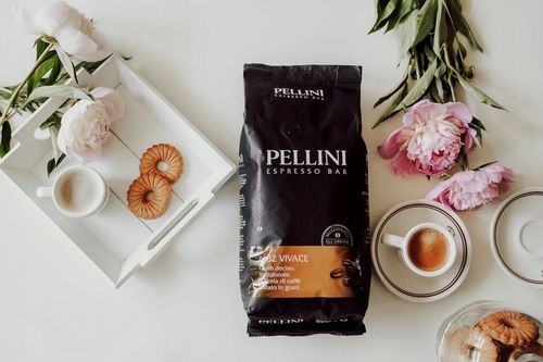Kawa ziarnista PELLINI ESPRESSO BAR VIVACE 1kg | renomowana włoska palarnia na Arena.pl