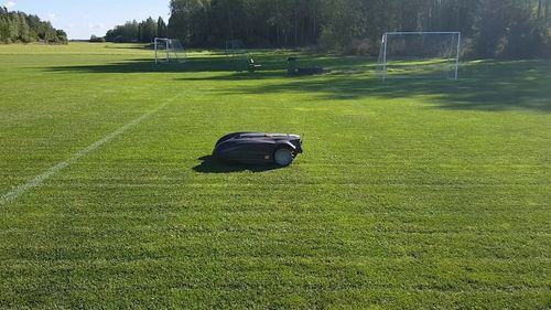 WIPER YARD 2000S PREMIUM ROBOT KOSZĄCY DO KOSZENIA KOSIARKA AUTOMATYCZNA DO TRAWY 20000m2  - OFICJALNY DYSTRYBUTOR - AUTORYZOWANY DEALER WIPER na Arena.pl