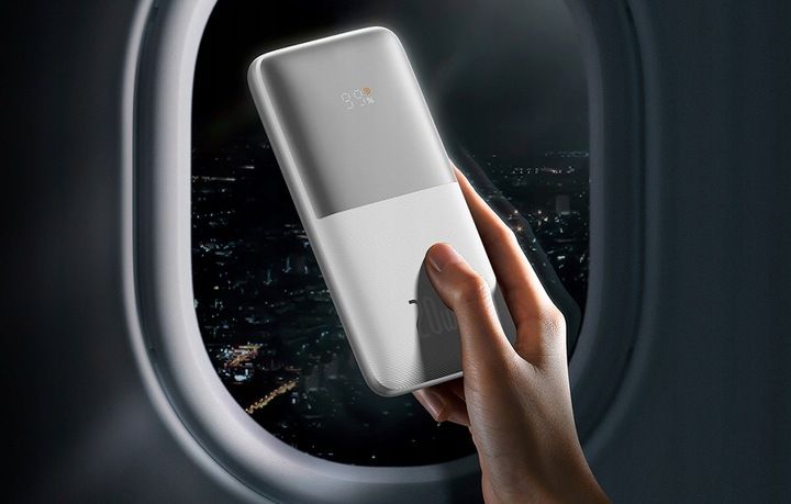 BASEUS PODRÓŻNY POWER BANK 10000 MAH 2X USB USB-C 20W QC 3.0 Z KABLEM USB zdjęcie 4