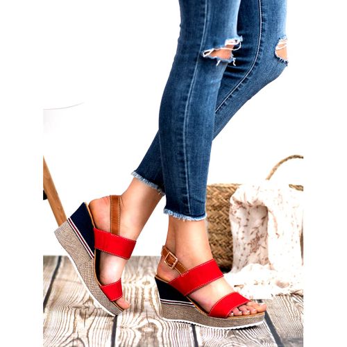 Czerwone Sandałki r.36 na Arena.pl