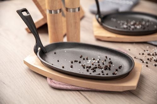 talerz półmisek patelnia żeliwna z deską banquet grada na Arena.pl