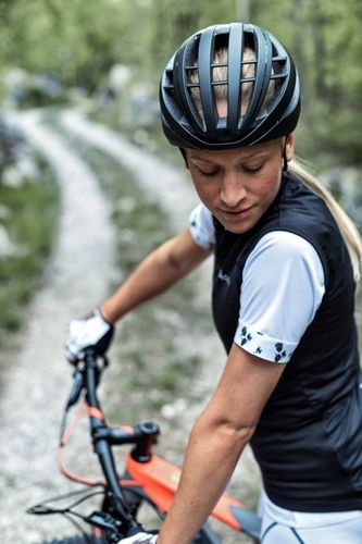 Kask Rowerowy ABUS AVENTOR M 54-58 na Arena.pl