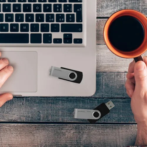 pendrive 16 gb usb 3.2 gen 1 uts3 goodram - czarny na Arena.pl