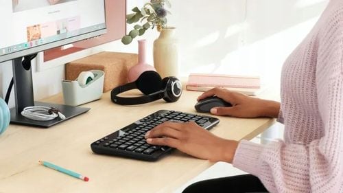 Myszka Logitech M235 czarna na Arena.pl