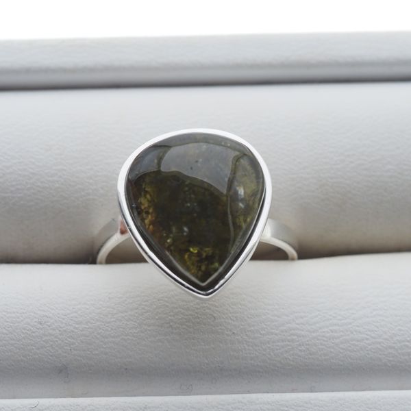 Pierścionek regulowany z Granatem Zielonym w srebrze. zdjęcie 5