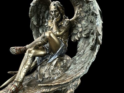 UPADŁY ANIOŁ – LUCYFER VERONESE (WU76316A4) na Arena.pl