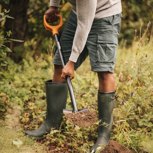 FISKARS SOLID szpadel 18x117cm OSTRY na Arena.pl