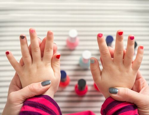 ZESTAW DO PIELĘGNACJI STUDIO SALON PAZNOKCI LAKIER DLA DZIECI DZIEWCZYNKI na Arena.pl