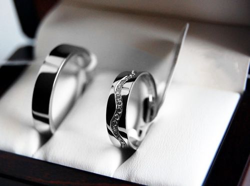 Złota obrączka XBX1750 na Arena.pl