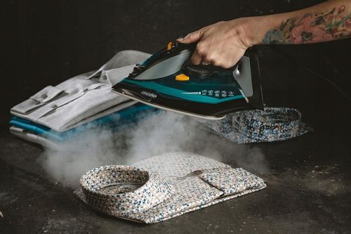 Żelazko PAROWE 3000W Strażak ANTI-CALC ANTI-DRIP Prasowanie w Pionie MOCNE na Arena.pl