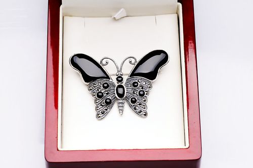 Srebrna broszka Staviori na Arena.pl