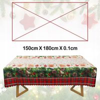 Obrus świąteczny Bożonarodzeniowy 150 x 180 cm Mikołaj choinki czerwony