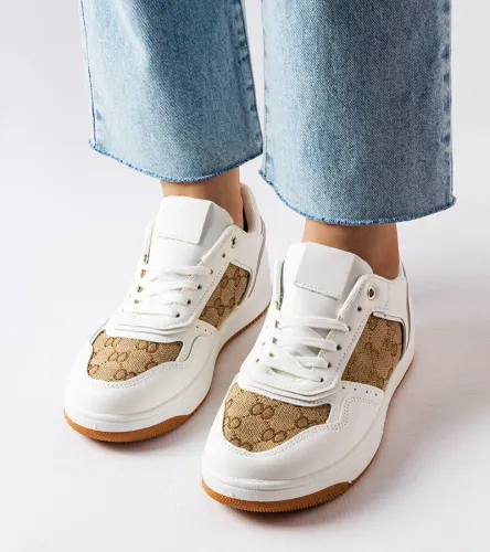 Białe sneakersy zdobione monogramem Isidora 41 na Arena.pl