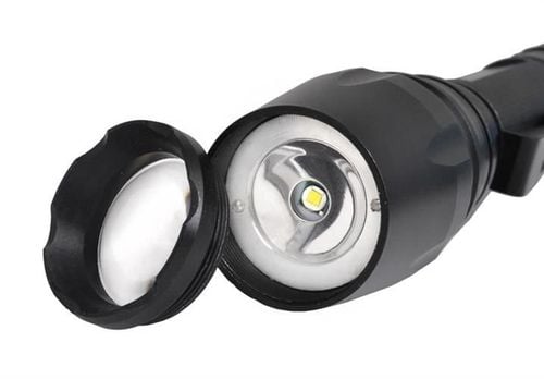 Latarka LED CREE XML-T6 na Arena.pl