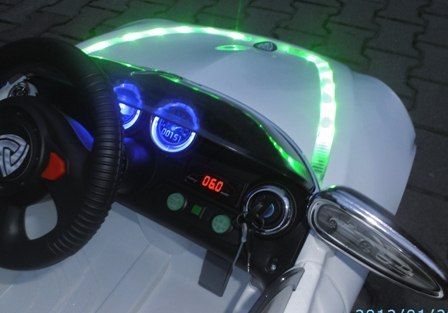 AUTO AUTKO NA AKUMULATOR 2X SILNIK PILOT MP3 USB! na Arena.pl
