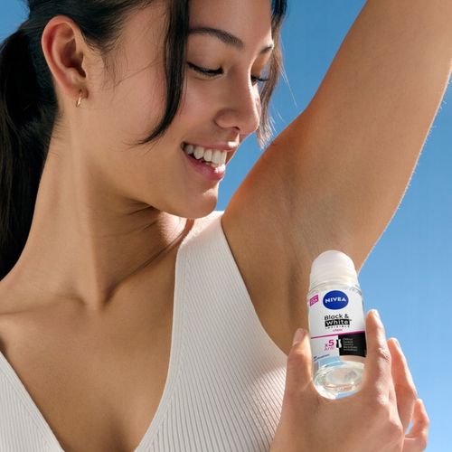 4 x NIVEA Black&White Invisible Clear Antyperspirant Roll On, 50 ml na Arena.pl