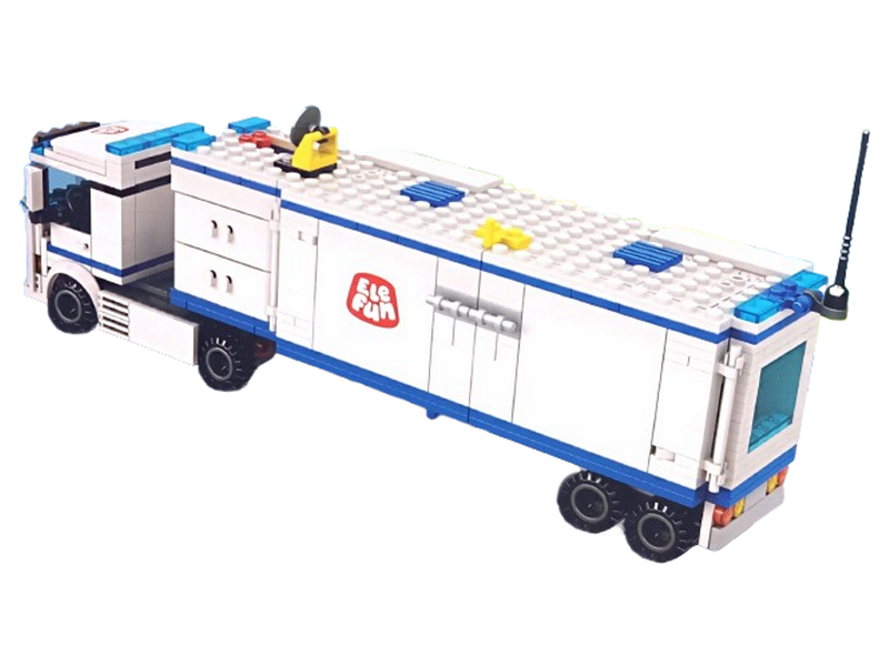 Klocki Elefun Metropolis Baza policyjna 8828 zdjęcie 6