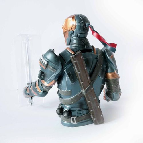 Figurka Skarbonka Deathstroke - DC Comics na Arena.pl