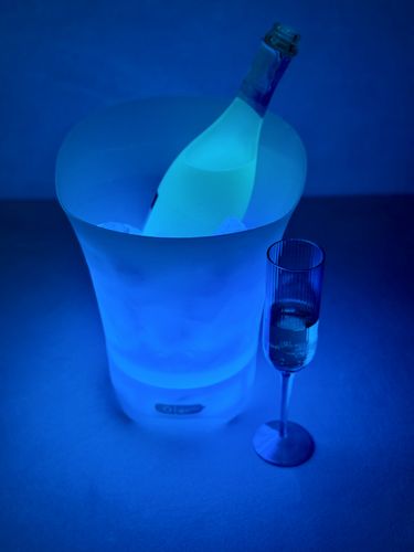 pojemnik wiaderko na lód rgb z oświetleniem led cooler 5l głośnik bluetooth na Arena.pl