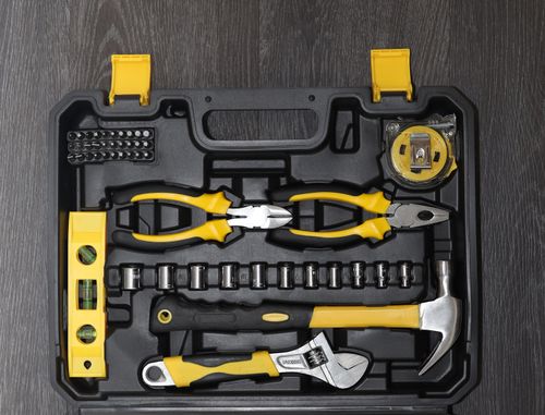 Zestaw narzędzi walizka narzędziowa 111 elementów klucze wkrętaki bity na Arena.pl