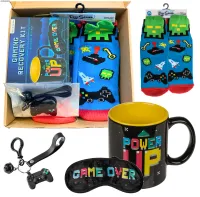 Zestaw dla Gracza - Kubek POWER UP + Opaska na Oczy + Skarpetki + Brelok