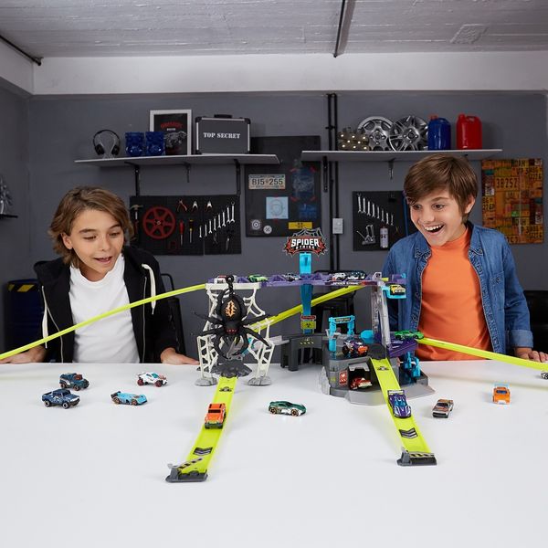 Tor samochodowy Zestaw Atak Pająka zdjęcie 11