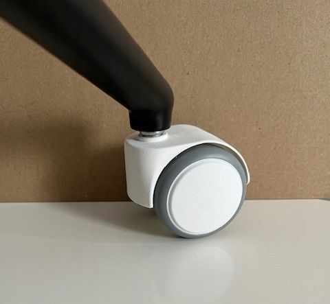 Kółka do fotela obrotowego BIAŁE 50 mm fi.11 mm na Arena.pl