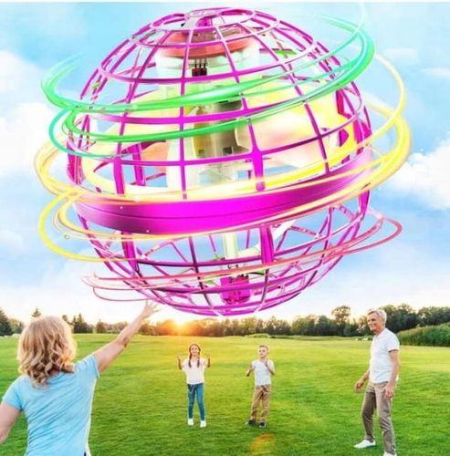 UCIEKAJĄCA KULA ZE ŚWIATŁEM PIŁKA LATAJĄCE UFO ŚWIECĄCA Z PILOTEM na Arena.pl